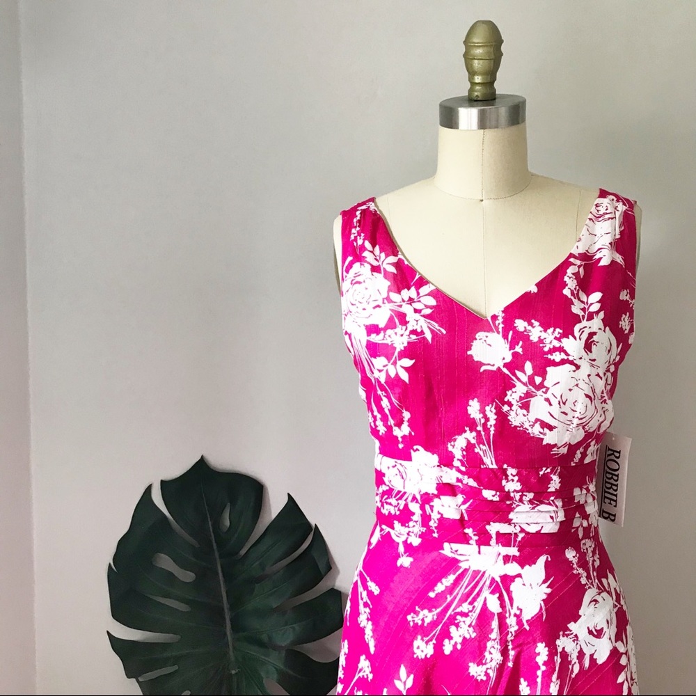 Robbie Bee • Hot Pink & White Floral Sundress